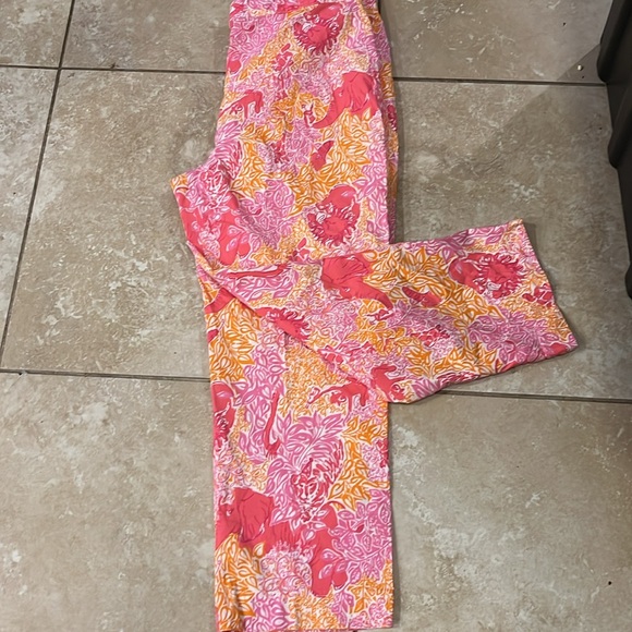 L⭐️Bogo ⭐️ Lilly Pulitzer Sz 10 vintage retro elephant lion capris - Picture 3 of 12